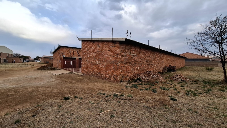 0 Bedroom Property for Sale in Baillie Park North West